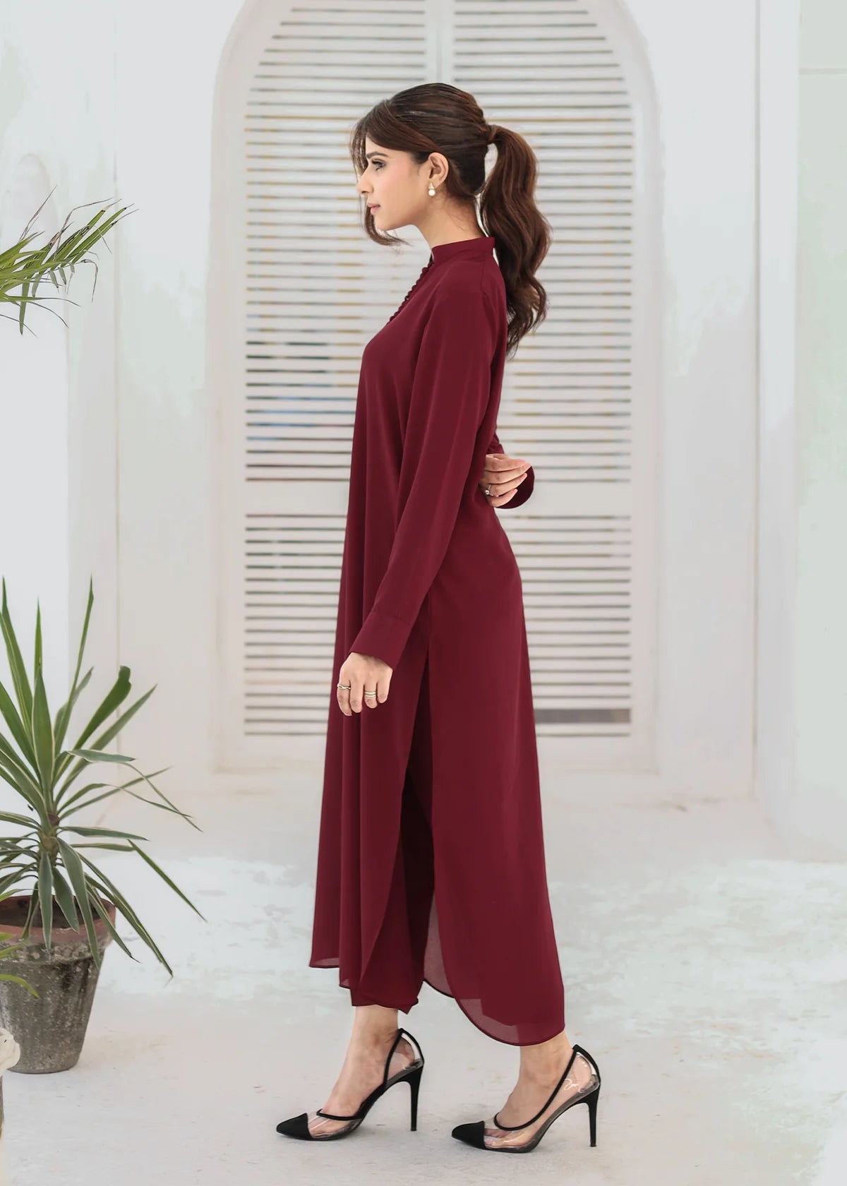IVA Maroon Solid