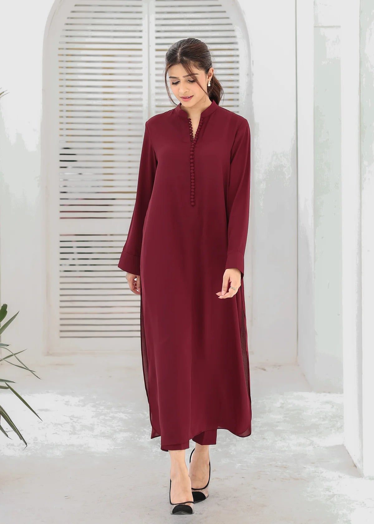 IVA Maroon Solid