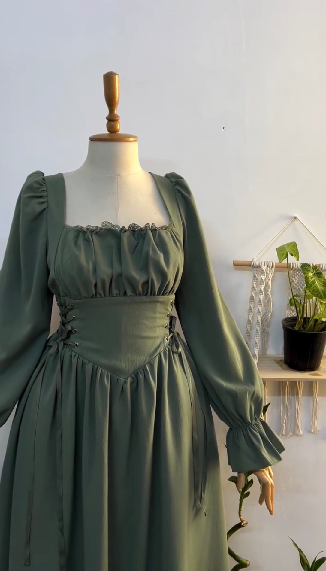 Green Emily Chic